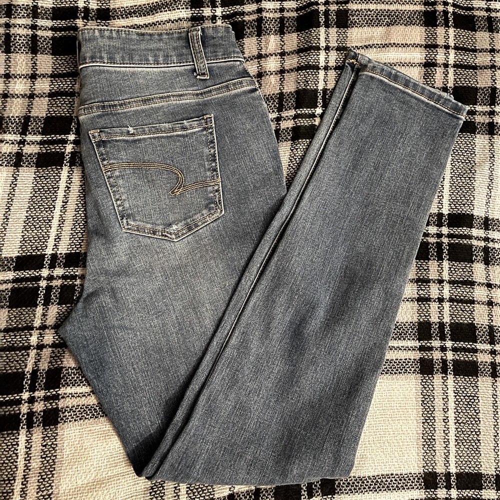 Time and Tru, high rise skinny jeans. Size 6.